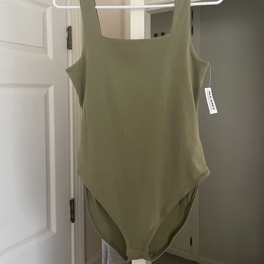 Sleeveless Square-Neck Green Bodysuit Size Small